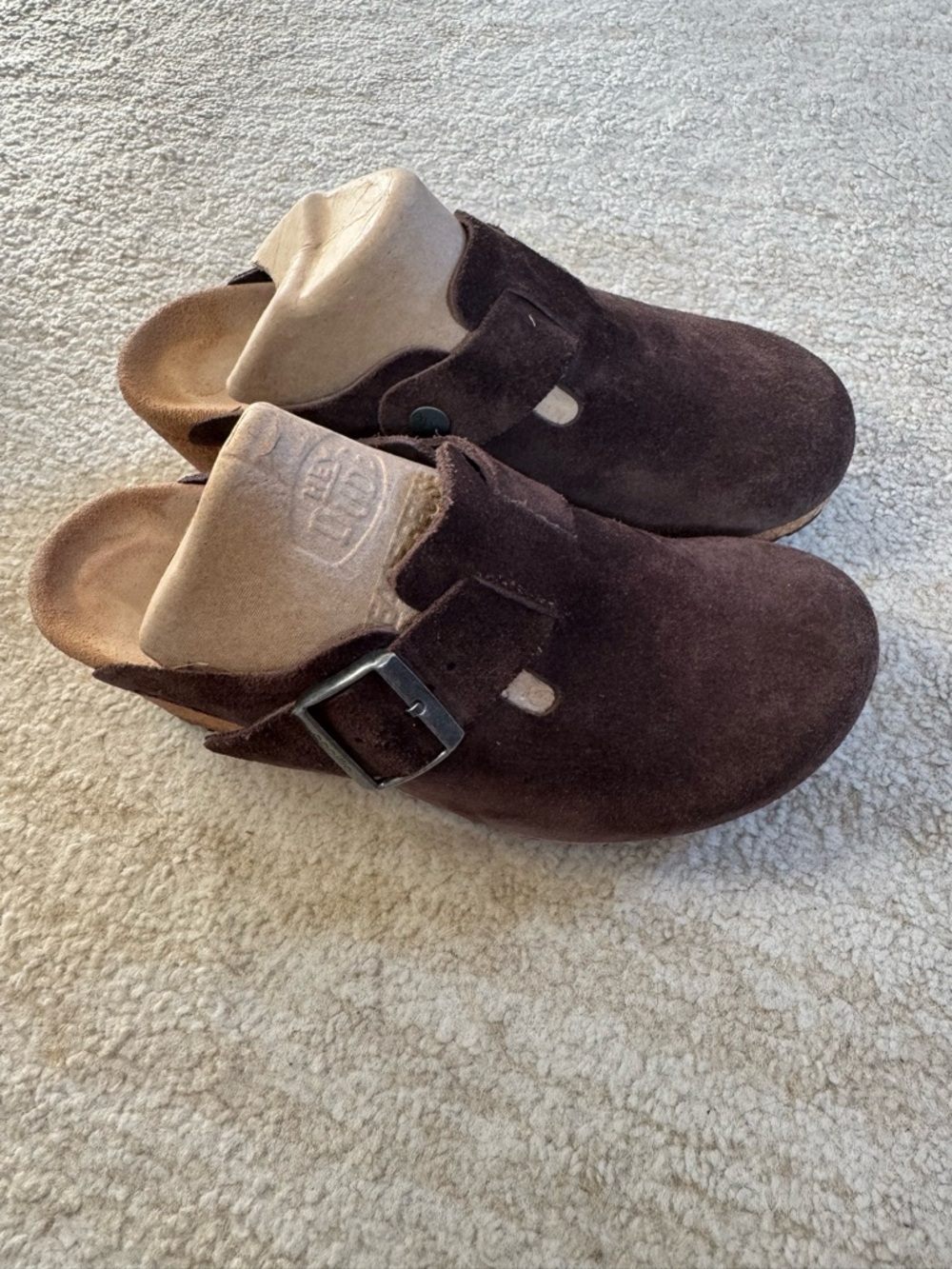 Papillon Fanny brown suede clogs